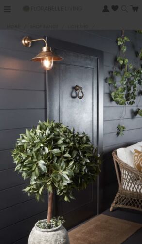 SANDHURST OUTDOOR WALL LIGHT ANTIQUE BRASS Emac Lawton