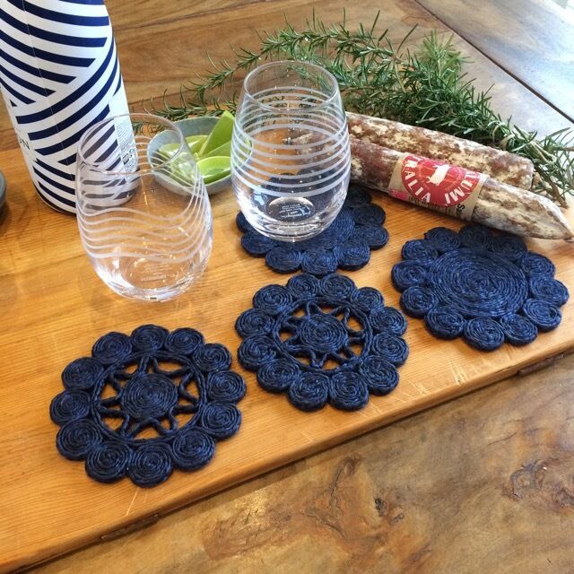 SET OF 6 - HIGH QUALITY HAND MADE JUTE COASTERS IN BLACK COLOUR- 12 CM DIA