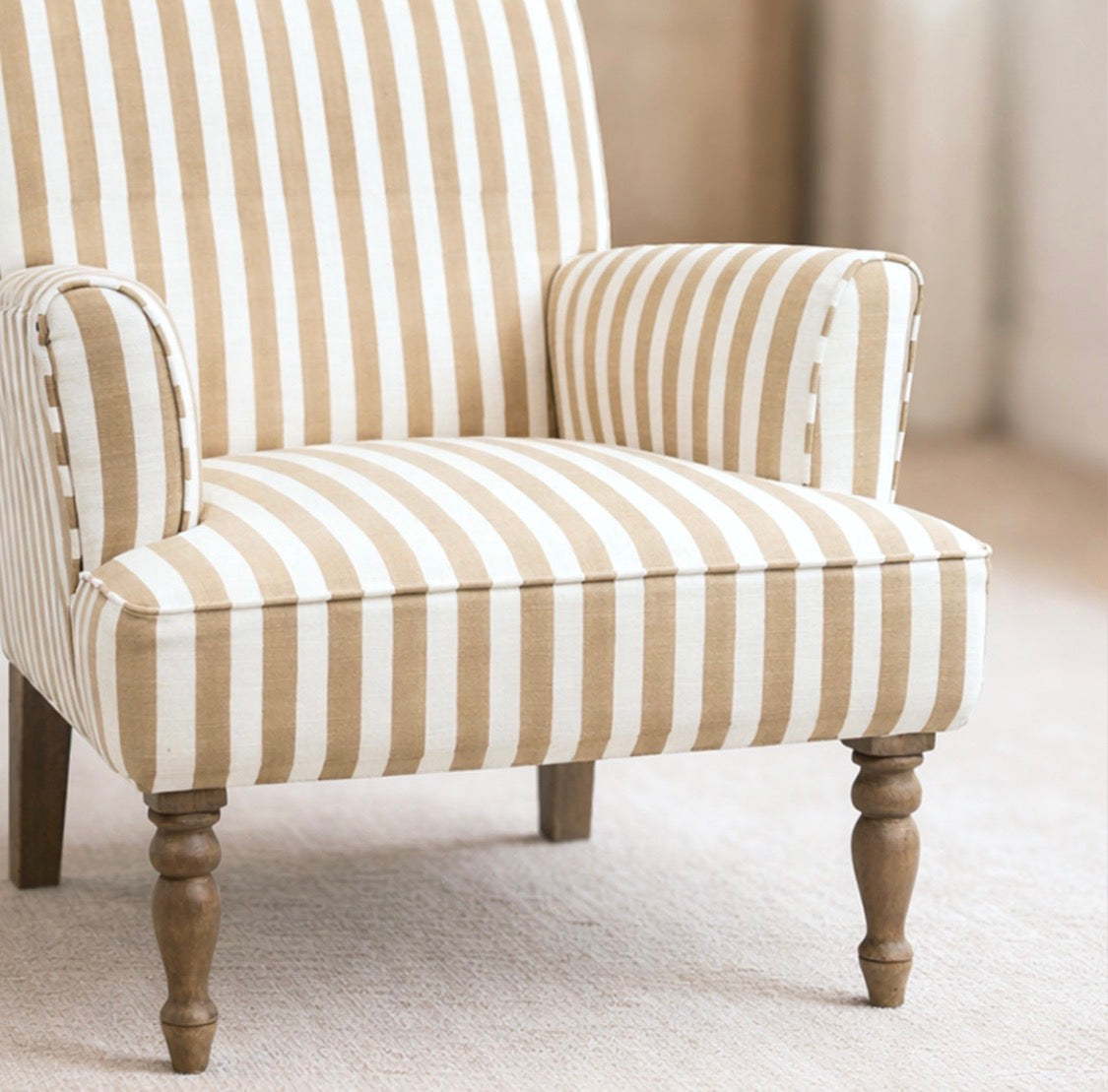 BOSTON ARMCHAIR / STRIPE
