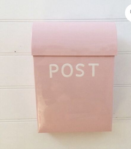 POST BOX – LARGE MAIL BOX - PINK 28 cm x 37 cm x 17 cm