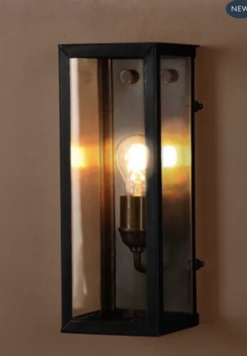 GOODMAN OUTDOOR WALL LIGHT SMALL Black
