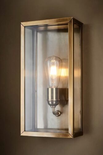 GOODMAN OUTDOOR  WALL LIGHT ANTIQUE BRASS - LARGE