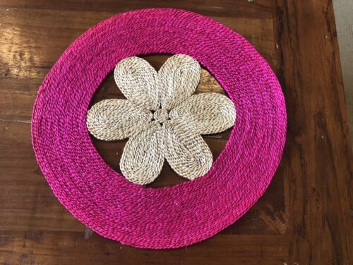 HIGH QUALITY HAND MADE PiNK  Flower JUTE PLACE MAT / CENTRE MAT  - 40 CM WIDE