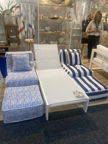 Inflatable outdoor lounge Blo Chair 90x60x70 Blue Dash - great for beach