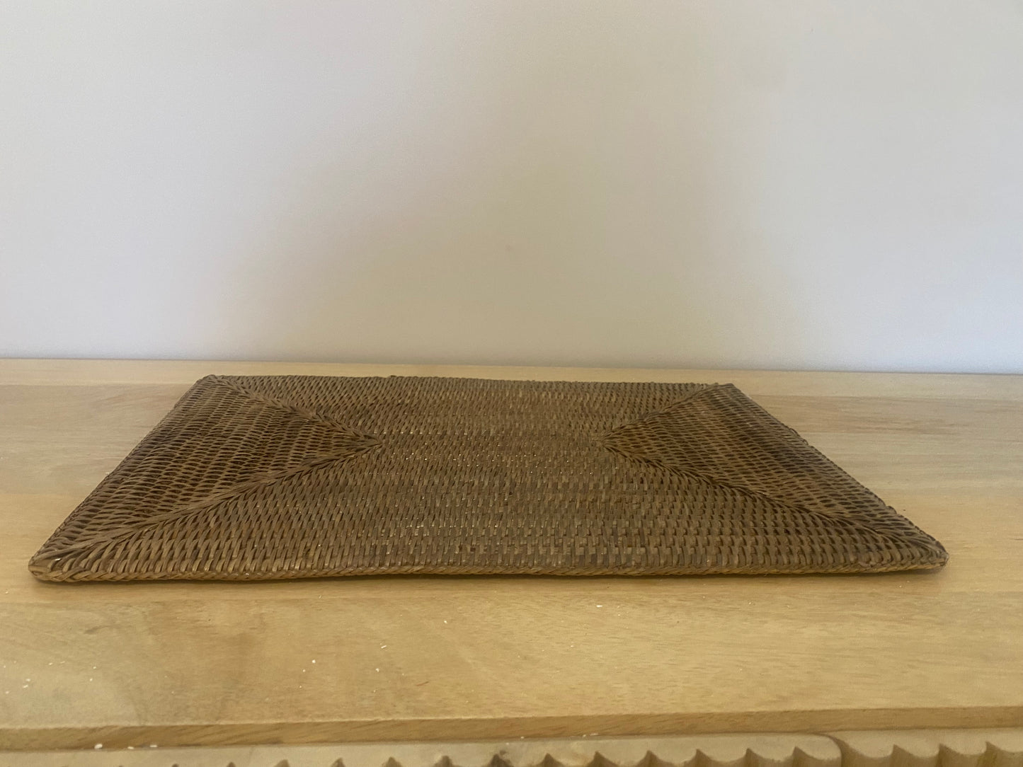 Rattan brown centre mat 46 x 30 cm