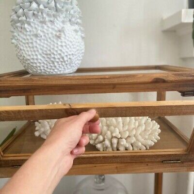 MT Markets Display Cabinet Table