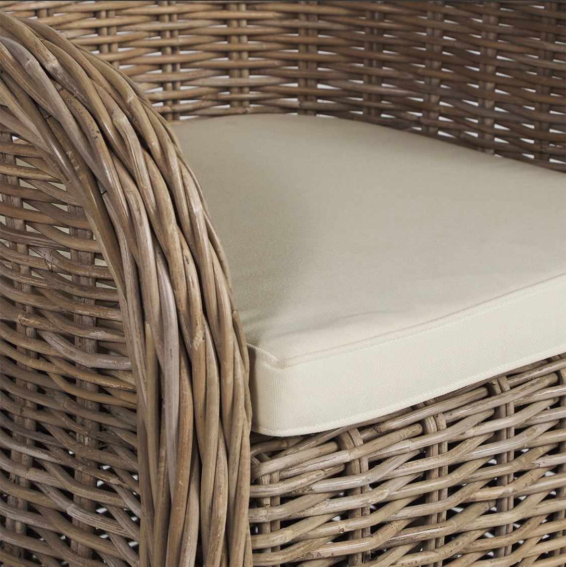 RAFFLES ARMCHAIR By Canvas & Sasson