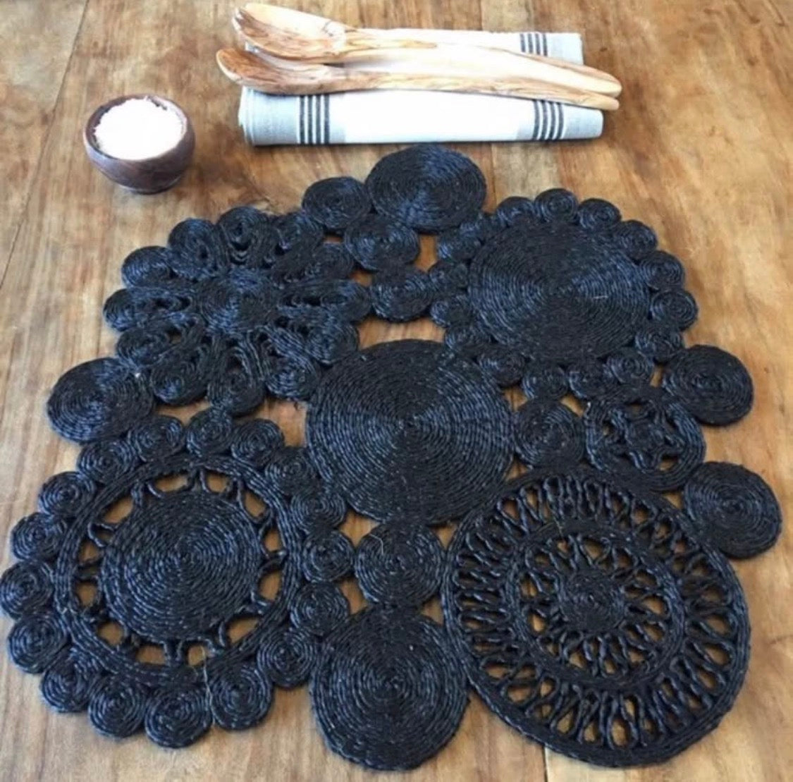 Black HANDMADE JUTE RETRO 45CM PLACEMAT