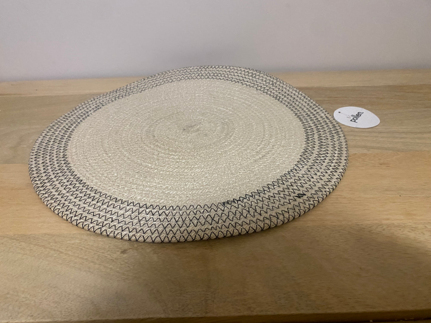 Set of 6 large jute placemats with black stitch edging / 38 cm