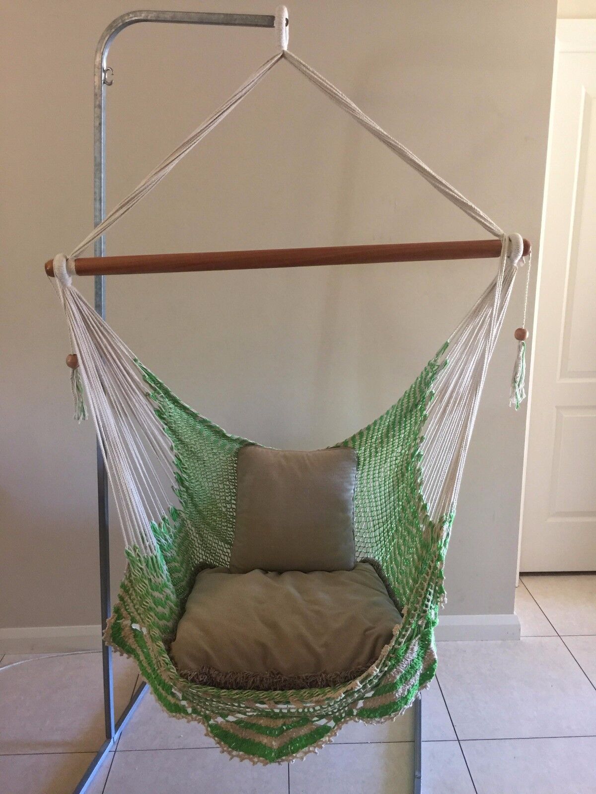 PISTACHIO GREEN LARGE HANGING HAMMOCK CHAIR HANDMADE WITH CROCHET EDGE