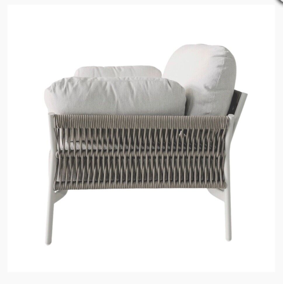 Heron Outdoor Lounge Chair by Satara