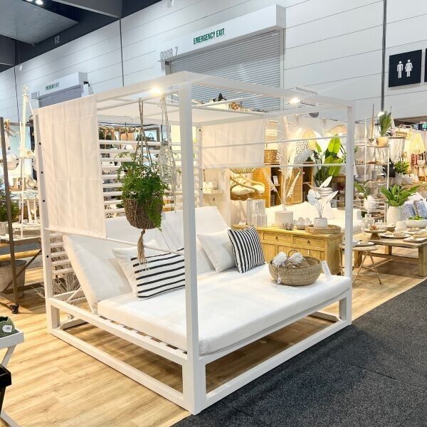 Paloma Villa Day Bed - 200cm L x 200cm W x 200cm H