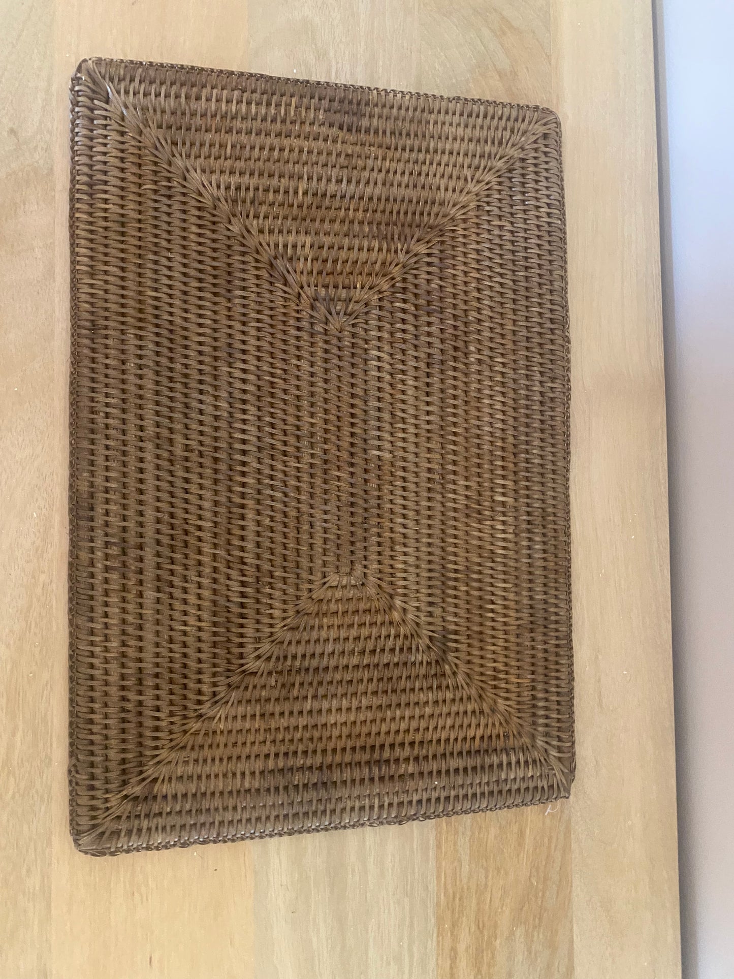 Rattan brown centre mat 46 x 30 cm