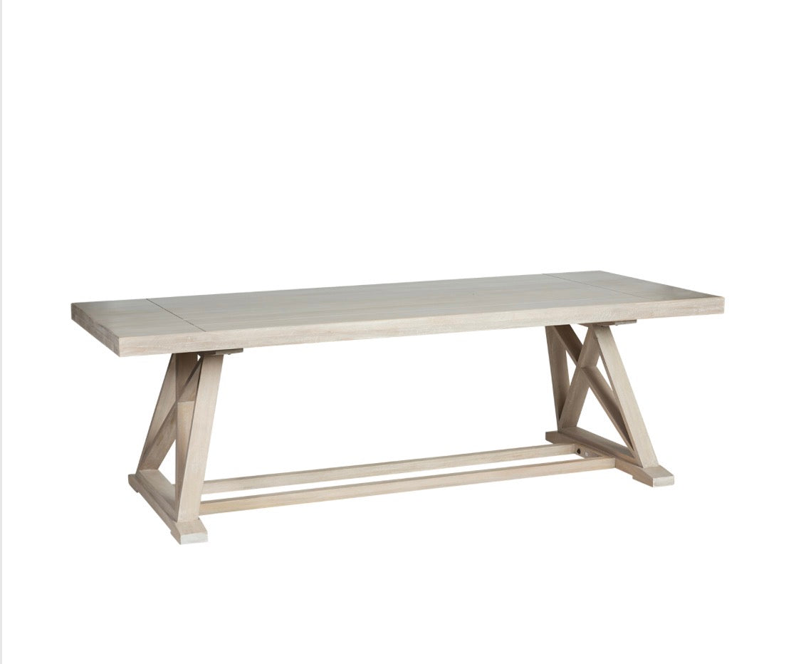 HAVEN DINING TABLE