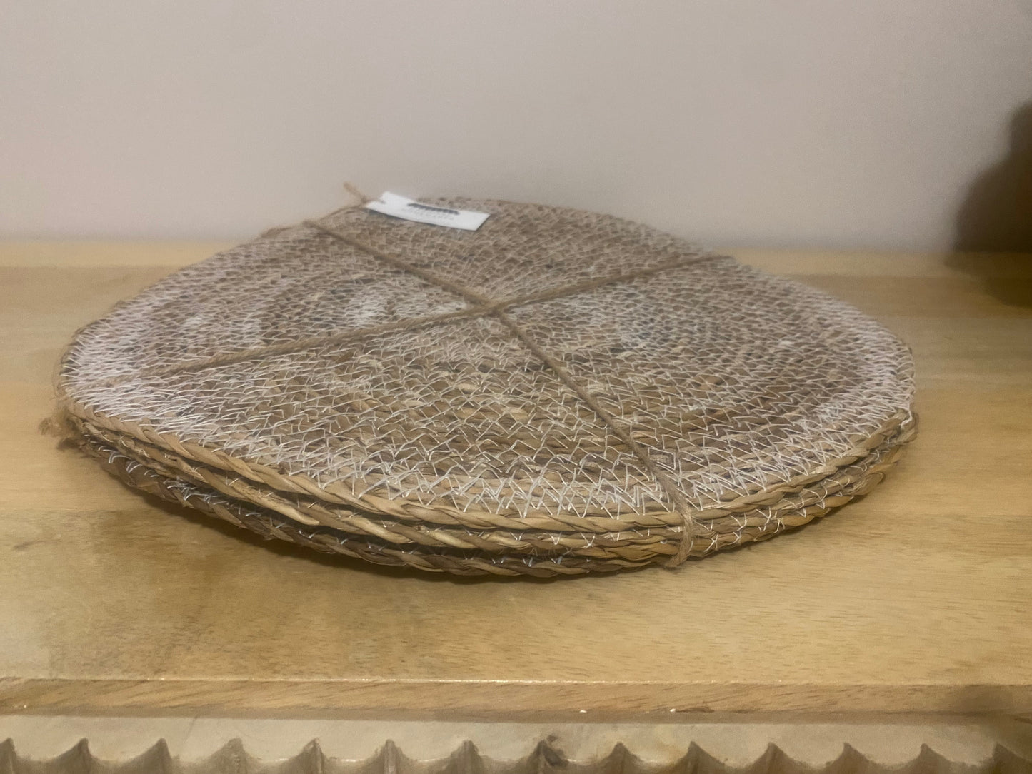 SEAGRASS WHITE STITCH PLACE MAT – SET OF 4 - 40 cm