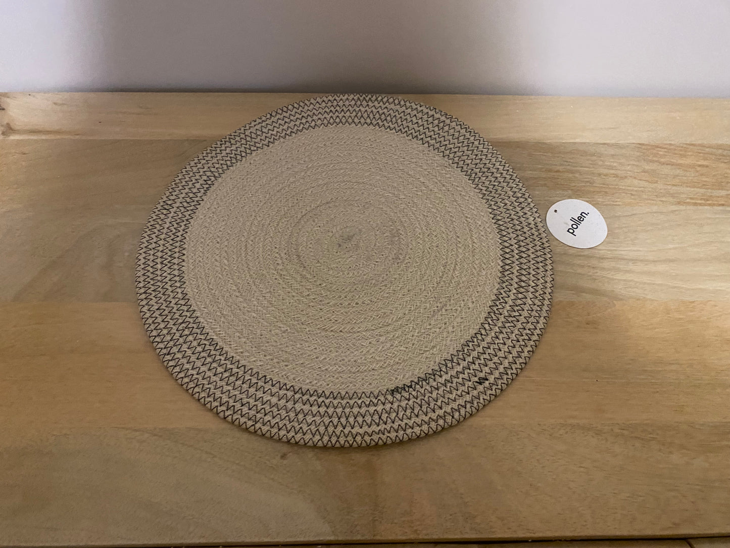 Set of 6 large jute placemats with black stitch edging / 38 cm